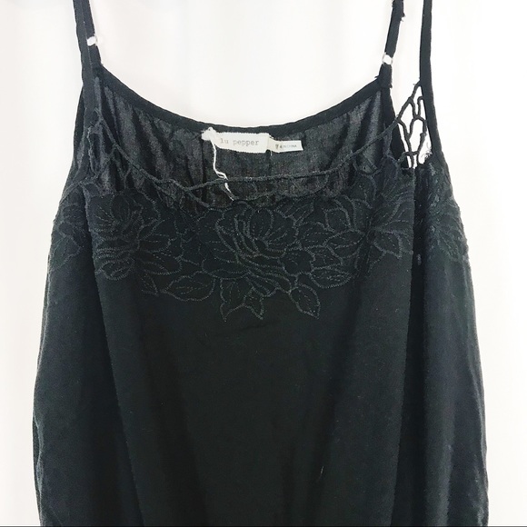 Blu Pepper Romper ⭐️ - Picture 2 of 4